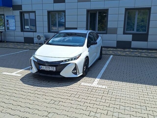 Білий Тойота Пріус, об'ємом двигуна 1.8 л та пробігом 112 тис. км за 23500 $, фото 1 на Automoto.ua