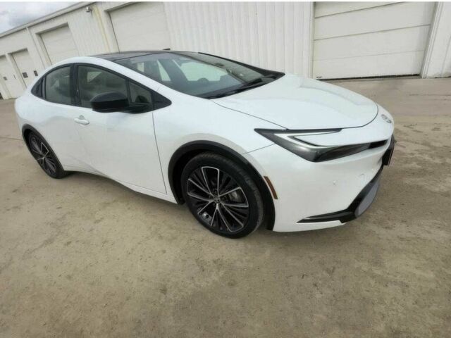 Белый Тойота Приус, объемом двигателя 2 л и пробегом 39 тыс. км за 12000 $, фото 1 на Automoto.ua