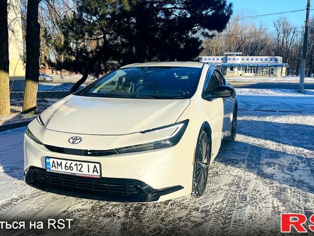 Белый Тойота Приус, объемом двигателя 2 л и пробегом 0 тыс. км за 27999 $, фото 1 на Automoto.ua