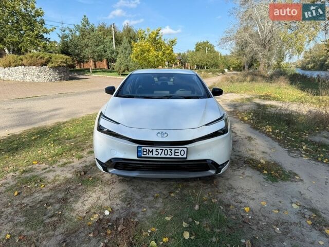 Белый Тойота Приус, объемом двигателя 1.99 л и пробегом 43 тыс. км за 28000 $, фото 1 на Automoto.ua