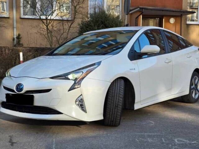 Белый Тойота Приус, объемом двигателя 1.8 л и пробегом 78 тыс. км за 12500 $, фото 1 на Automoto.ua