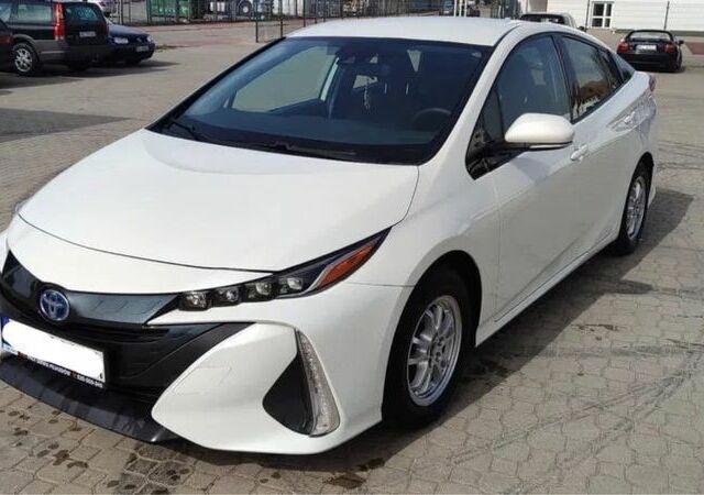 Белый Тойота Приус, объемом двигателя 0 л и пробегом 43 тыс. км за 14900 $, фото 1 на Automoto.ua