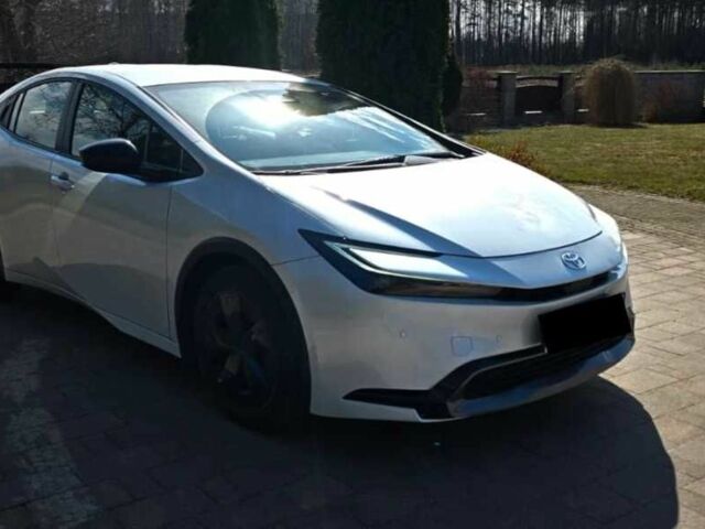 Белый Тойота Приус, объемом двигателя 2 л и пробегом 18 тыс. км за 16800 $, фото 1 на Automoto.ua