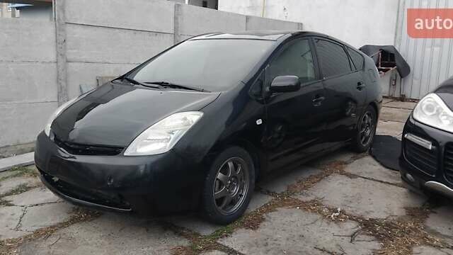 Чорний Тойота Пріус, об'ємом двигуна 1.5 л та пробігом 300 тис. км за 6000 $, фото 1 на Automoto.ua