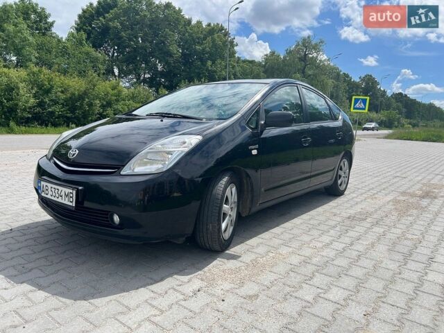 Черный Тойота Приус, объемом двигателя 1.5 л и пробегом 250 тыс. км за 6500 $, фото 1 на Automoto.ua