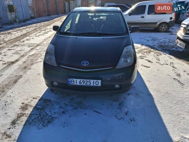 Чорний Тойота Пріус, об'ємом двигуна 1.5 л та пробігом 380 тис. км за 7100 $, фото 1 на Automoto.ua