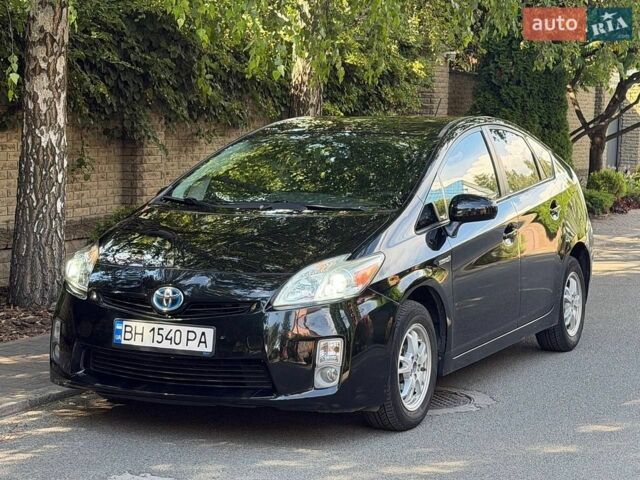 Черный Тойота Приус, объемом двигателя 1.8 л и пробегом 299 тыс. км за 7999 $, фото 1 на Automoto.ua