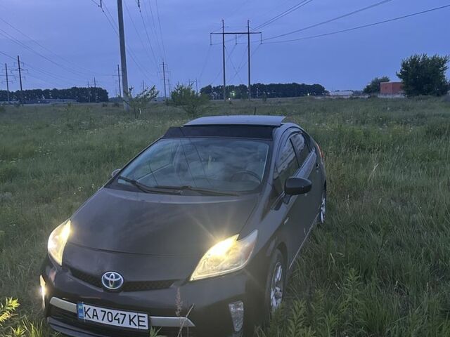 Черный Тойота Приус, объемом двигателя 1.8 л и пробегом 200 тыс. км за 8900 $, фото 1 на Automoto.ua