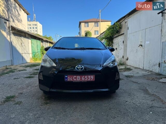 Черный Тойота Приус, объемом двигателя 1.5 л и пробегом 196 тыс. км за 8500 $, фото 1 на Automoto.ua