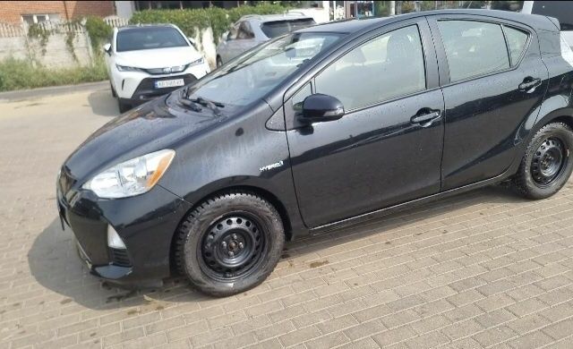 Черный Тойота Приус, объемом двигателя 1.5 л и пробегом 106 тыс. км за 10700 $, фото 1 на Automoto.ua