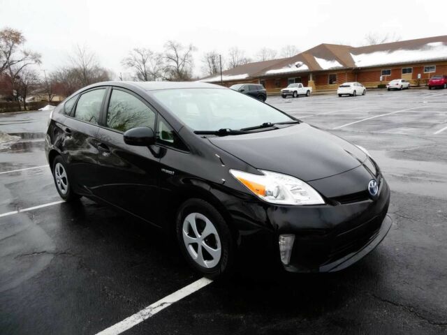 Черный Тойота Приус, объемом двигателя 1.8 л и пробегом 80 тыс. км за 3000 $, фото 1 на Automoto.ua