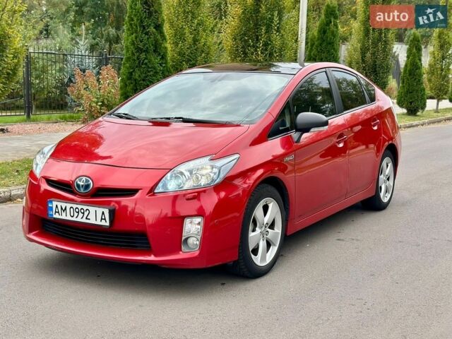 Червоний Тойота Пріус, об'ємом двигуна 1.8 л та пробігом 155 тис. км за 10700 $, фото 1 на Automoto.ua