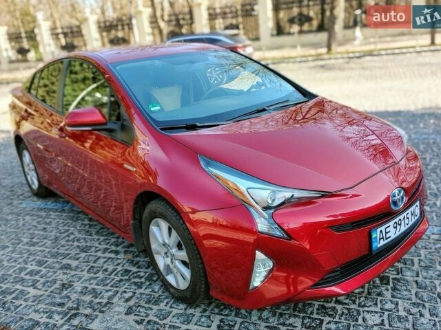 Червоний Тойота Пріус, об'ємом двигуна 1.8 л та пробігом 113 тис. км за 16200 $, фото 1 на Automoto.ua