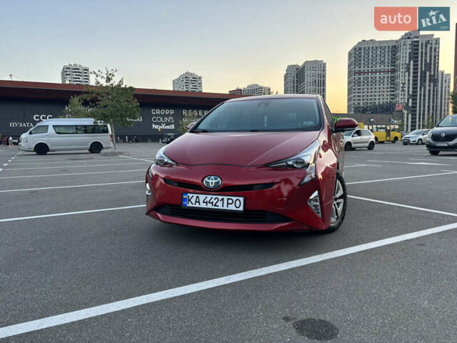 Красный Тойота Приус, объемом двигателя 1.8 л и пробегом 178 тыс. км за 16000 $, фото 1 на Automoto.ua