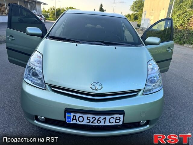 Тойота Приус, объемом двигателя 1.5 л и пробегом 231 тыс. км за 8999 $, фото 1 на Automoto.ua
