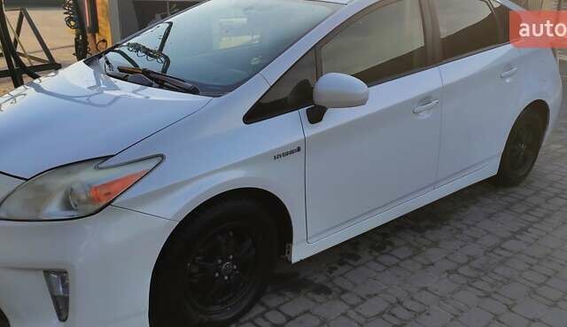Тойота Пріус, об'ємом двигуна 1.8 л та пробігом 250 тис. км за 9500 $, фото 1 на Automoto.ua