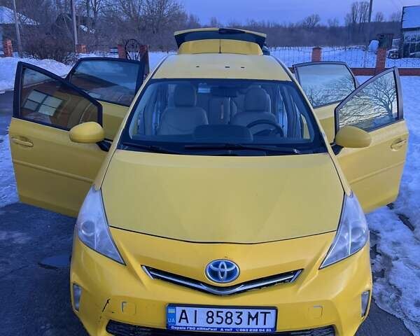 Желтый Тойота Приус, объемом двигателя 1.8 л и пробегом 800 тыс. км за 9700 $, фото 1 на Automoto.ua