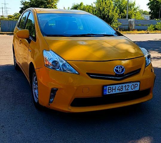 Желтый Тойота Приус, объемом двигателя 1.8 л и пробегом 0 тыс. км за 9500 $, фото 1 на Automoto.ua