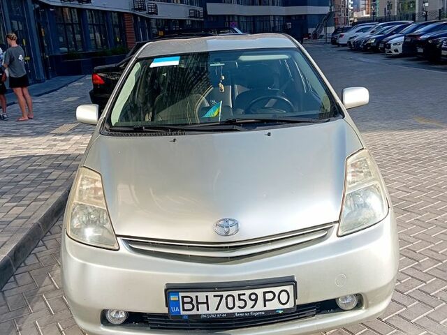 Сірий Тойота Пріус, об'ємом двигуна 1.5 л та пробігом 299 тис. км за 5900 $, фото 1 на Automoto.ua