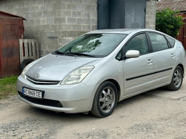 Сірий Тойота Пріус, об'ємом двигуна 1.5 л та пробігом 270 тис. км за 6800 $, фото 1 на Automoto.ua