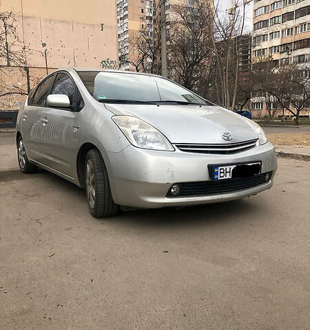 Сірий Тойота Пріус, об'ємом двигуна 1.5 л та пробігом 170 тис. км за 7600 $, фото 1 на Automoto.ua