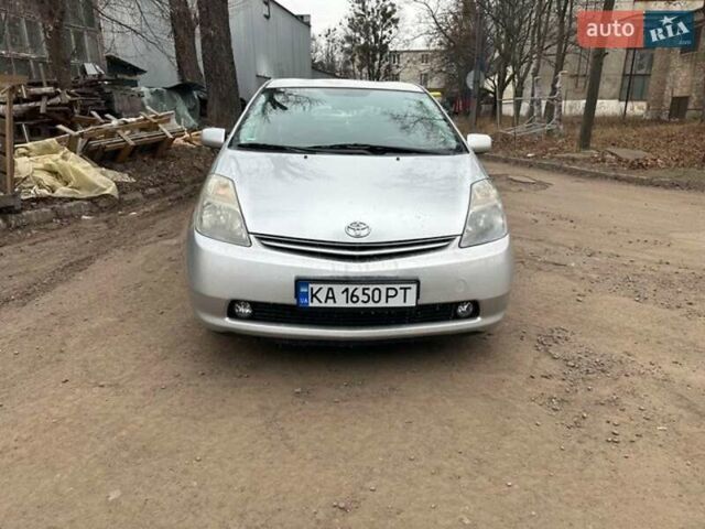 Сірий Тойота Пріус, об'ємом двигуна 1.5 л та пробігом 182 тис. км за 7900 $, фото 1 на Automoto.ua