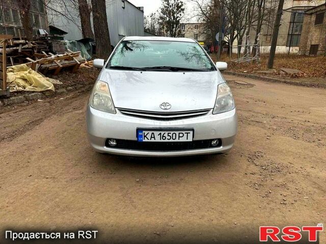 Серый Тойота Приус, объемом двигателя 1.5 л и пробегом 182 тыс. км за 6900 $, фото 1 на Automoto.ua