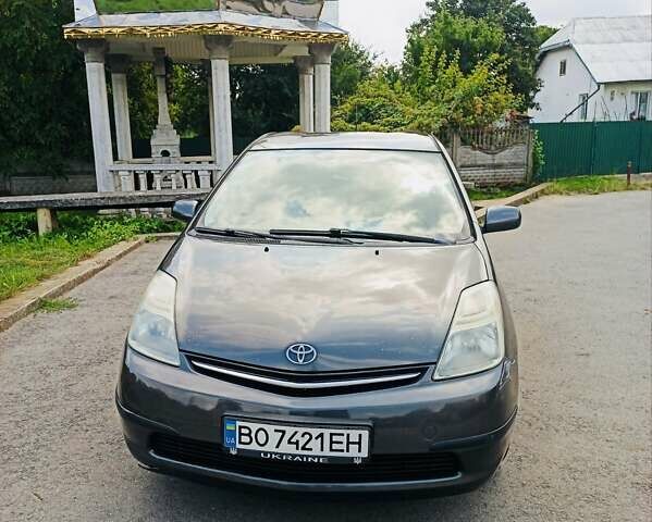 Серый Тойота Приус, объемом двигателя 1.5 л и пробегом 222 тыс. км за 6700 $, фото 1 на Automoto.ua