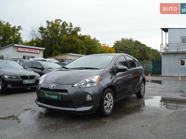 Сірий Тойота Пріус, об'ємом двигуна 1.5 л та пробігом 73 тис. км за 9900 $, фото 1 на Automoto.ua