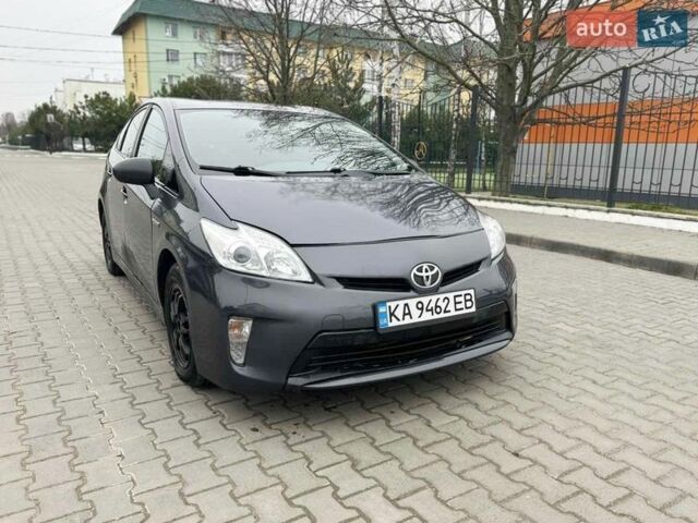 Серый Тойота Приус, объемом двигателя 1.8 л и пробегом 300 тыс. км за 8350 $, фото 1 на Automoto.ua