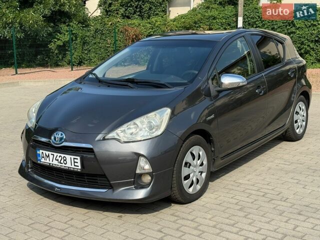 Сірий Тойота Пріус, об'ємом двигуна 1.5 л та пробігом 141 тис. км за 7999 $, фото 1 на Automoto.ua