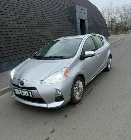 Сірий Тойота Пріус, об'ємом двигуна 1.5 л та пробігом 167 тис. км за 12000 $, фото 1 на Automoto.ua