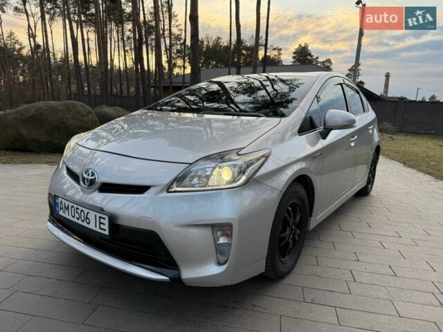 Серый Тойота Приус, объемом двигателя 1.8 л и пробегом 209 тыс. км за 9800 $, фото 1 на Automoto.ua