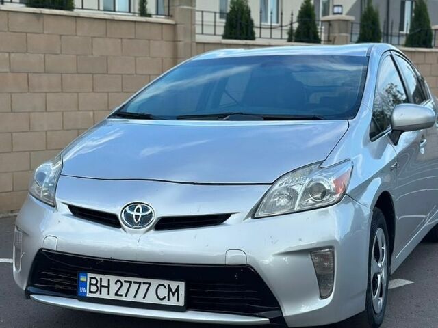 Серый Тойота Приус, объемом двигателя 1.8 л и пробегом 415 тыс. км за 8400 $, фото 1 на Automoto.ua