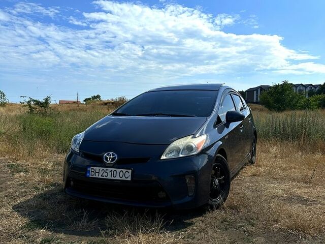 Серый Тойота Приус, объемом двигателя 1.8 л и пробегом 269 тыс. км за 10200 $, фото 1 на Automoto.ua