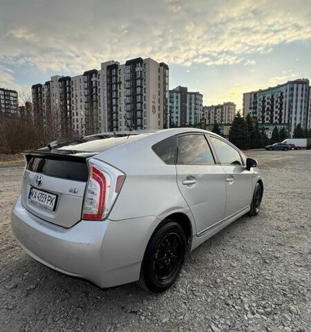 Серый Тойота Приус, объемом двигателя 1.8 л и пробегом 200 тыс. км за 6900 $, фото 1 на Automoto.ua