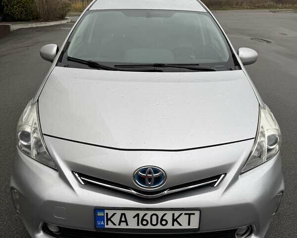 Серый Тойота Приус, объемом двигателя 1.8 л и пробегом 283 тыс. км за 11500 $, фото 1 на Automoto.ua