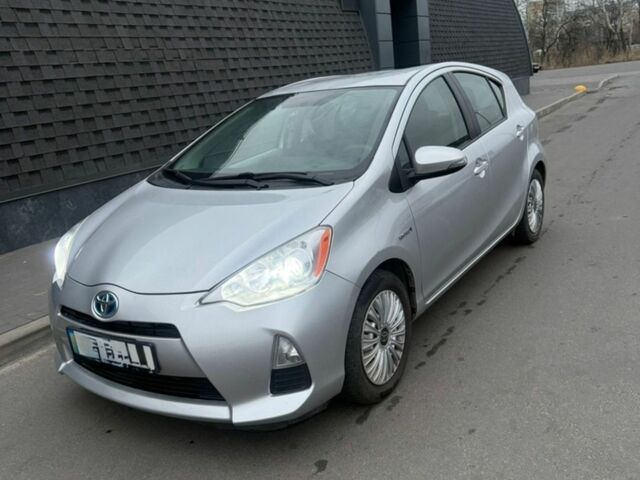 Сірий Тойота Пріус, об'ємом двигуна 1.5 л та пробігом 167 тис. км за 11500 $, фото 1 на Automoto.ua