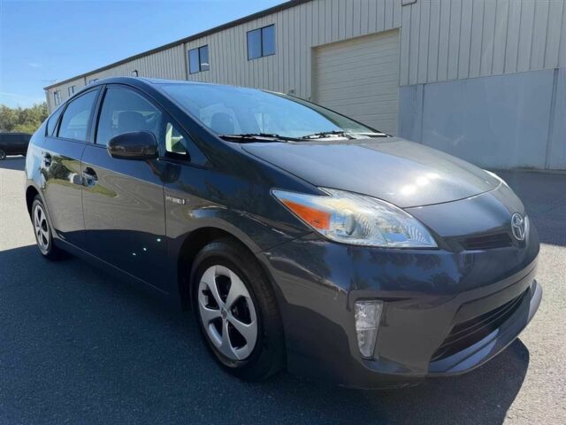 Серый Тойота Приус, объемом двигателя 1.8 л и пробегом 81 тыс. км за 4400 $, фото 1 на Automoto.ua