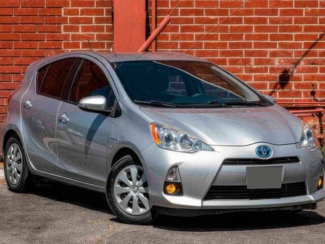 Сірий Тойота Пріус, об'ємом двигуна 1.5 л та пробігом 90 тис. км за 3400 $, фото 1 на Automoto.ua