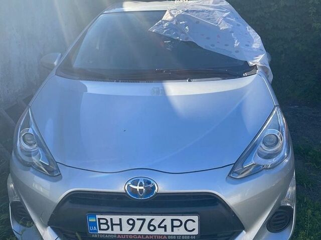 Сірий Тойота Пріус, об'ємом двигуна 1.5 л та пробігом 180 тис. км за 6250 $, фото 1 на Automoto.ua