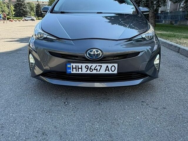 Сірий Тойота Пріус, об'ємом двигуна 1.8 л та пробігом 258 тис. км за 15800 $, фото 1 на Automoto.ua