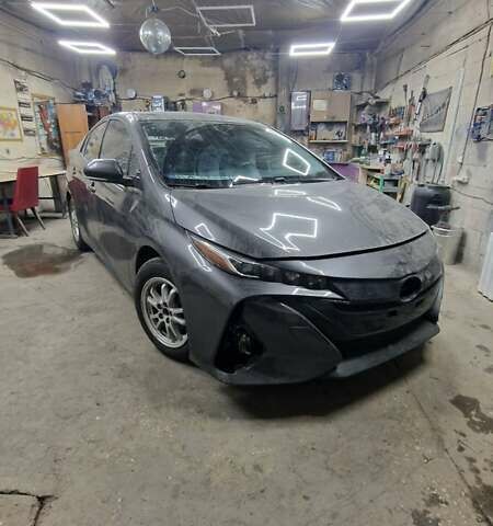 Серый Тойота Приус, объемом двигателя 1.8 л и пробегом 168 тыс. км за 12500 $, фото 1 на Automoto.ua