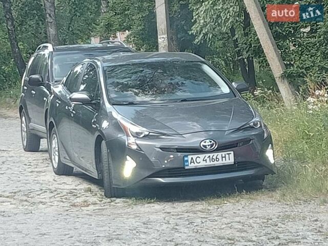 Сірий Тойота Пріус, об'ємом двигуна 1.8 л та пробігом 181 тис. км за 15200 $, фото 1 на Automoto.ua