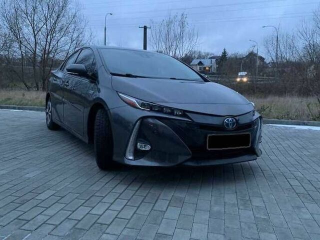 Сірий Тойота Пріус, об'ємом двигуна 1.8 л та пробігом 134 тис. км за 14600 $, фото 1 на Automoto.ua