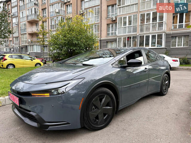 Серый Тойота Приус, объемом двигателя 2 л и пробегом 3 тыс. км за 28998 $, фото 1 на Automoto.ua