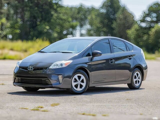 Серый Тойота Приус, объемом двигателя 1.8 л и пробегом 71 тыс. км за 8700 $, фото 1 на Automoto.ua