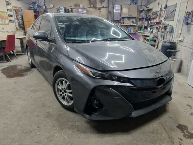 Серый Тойота Приус, объемом двигателя 1.8 л и пробегом 167 тыс. км за 12500 $, фото 1 на Automoto.ua