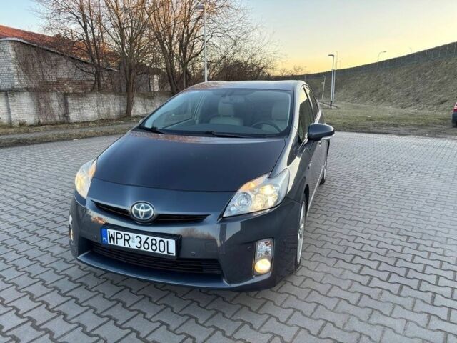 Серый Тойота Приус, объемом двигателя 0 л и пробегом 183 тыс. км за 2500 $, фото 1 на Automoto.ua