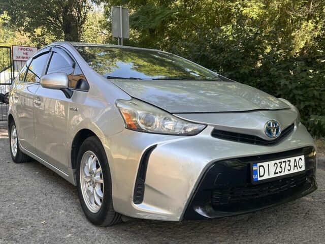 Серый Тойота Приус, объемом двигателя 1.8 л и пробегом 385 тыс. км за 10999 $, фото 1 на Automoto.ua